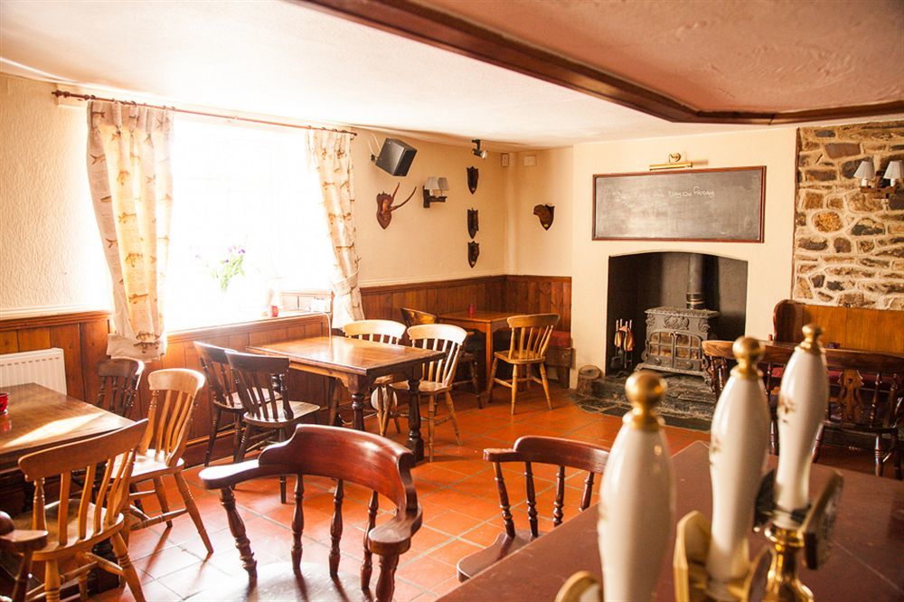 Anchor Inn Dulverton Exterior photo